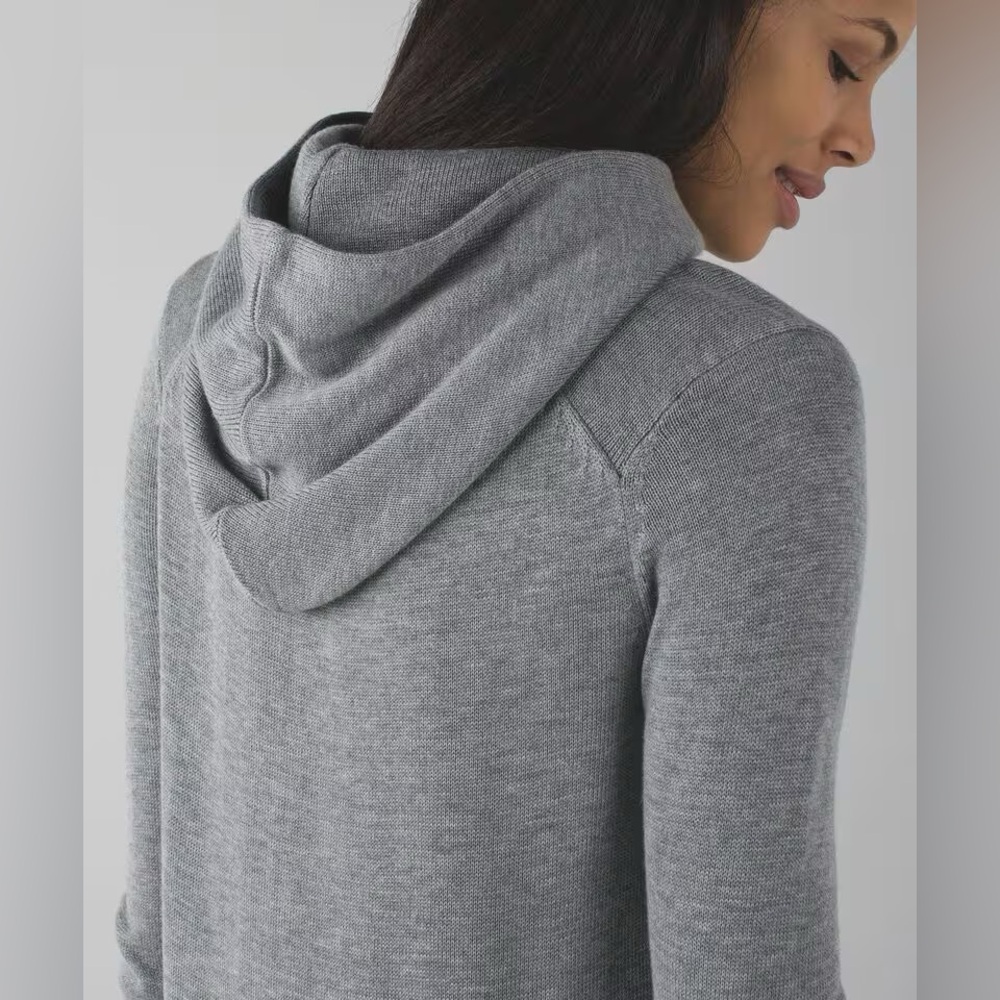 Lululemon CASHMERE Sweet Savasana Pullover Heathered Medium Grey Sweater 6 small - Picture 4 of 13